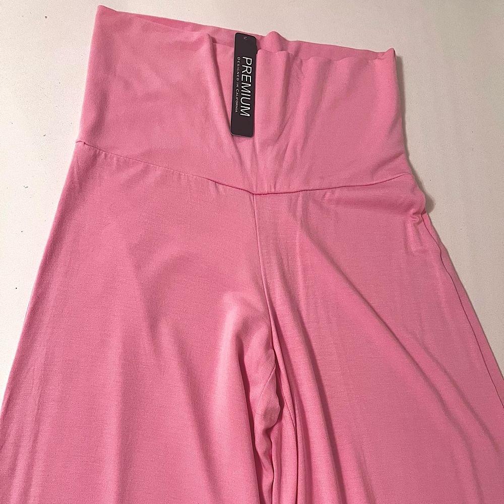 Soft Pink full length & wide leg lounge pants. NWT